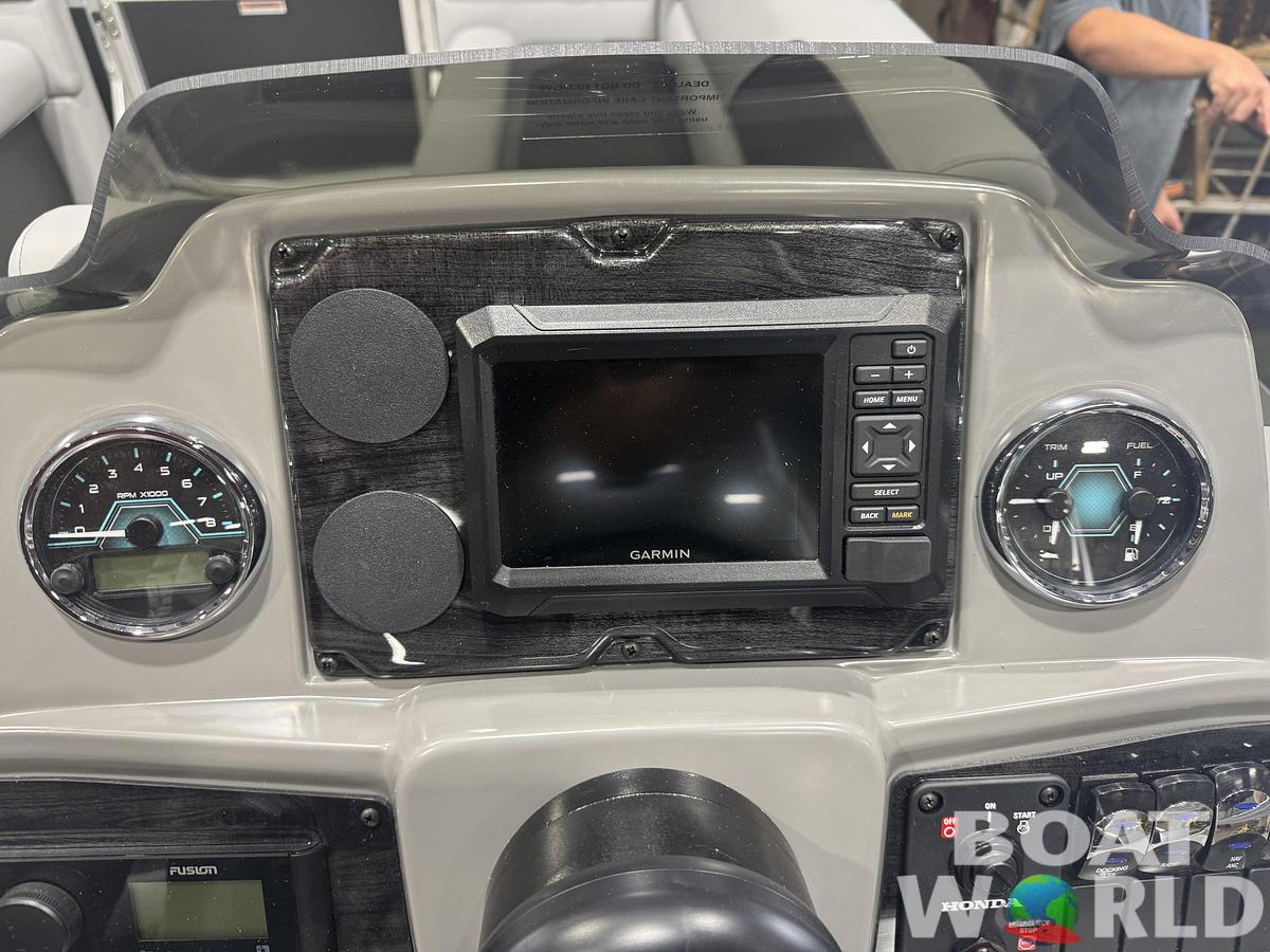 2027 Tahoe Sport 2380 Quad Lounge & 4-Stroke $32995