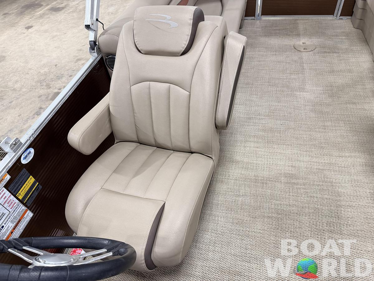 Used 2020 Bennington 22S Quad Lounge Pontoon