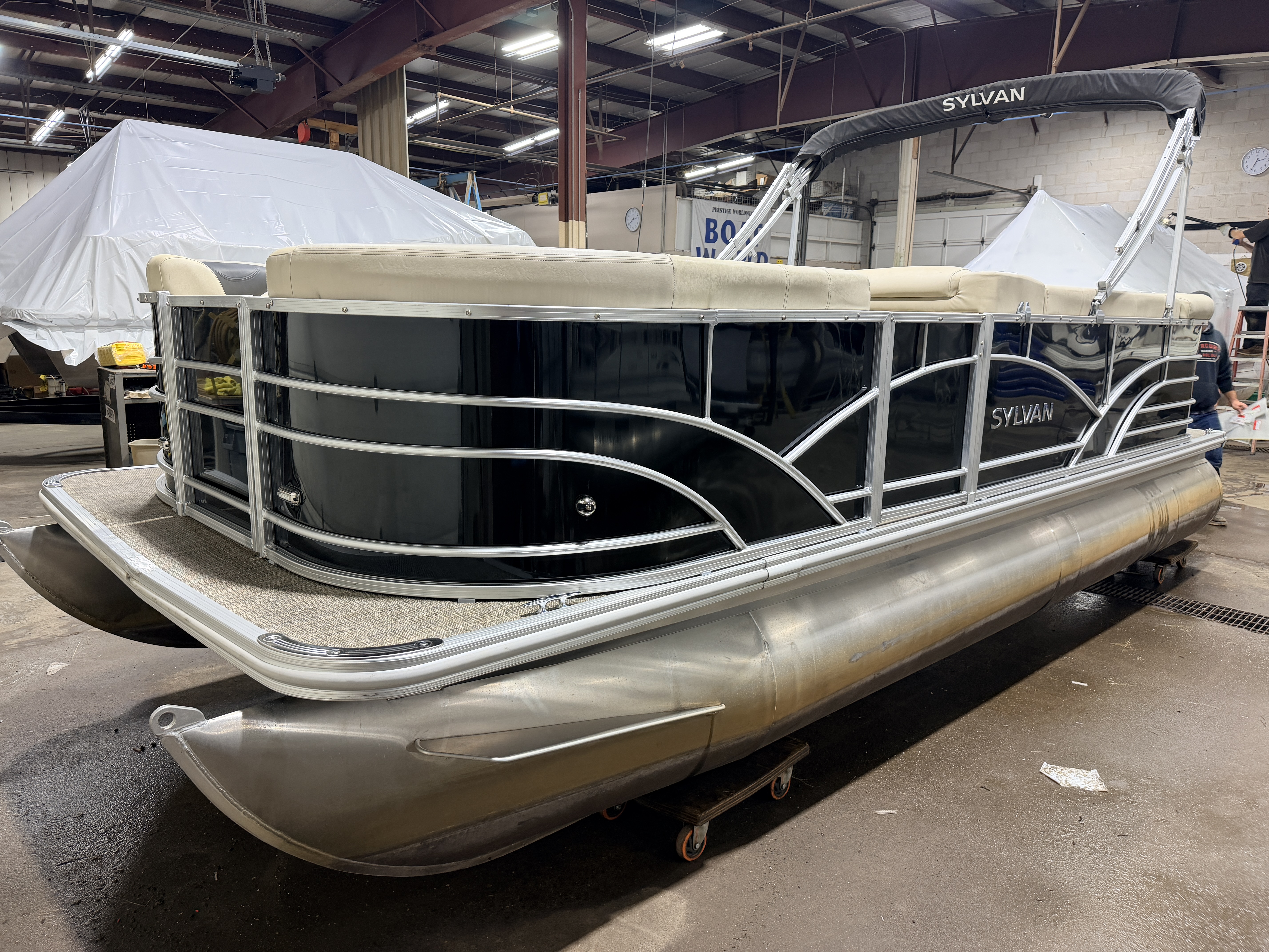 Used 2019 Sylvan Mirage 820 Cruise & 50HP Yamaha 4Stroke