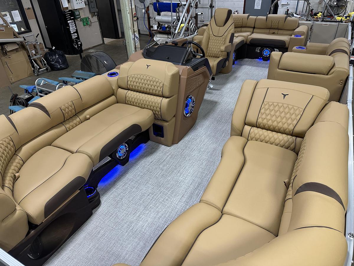 2025 Tahoe Pontoons Cascade 2385 Elite Tritoon & 225HP