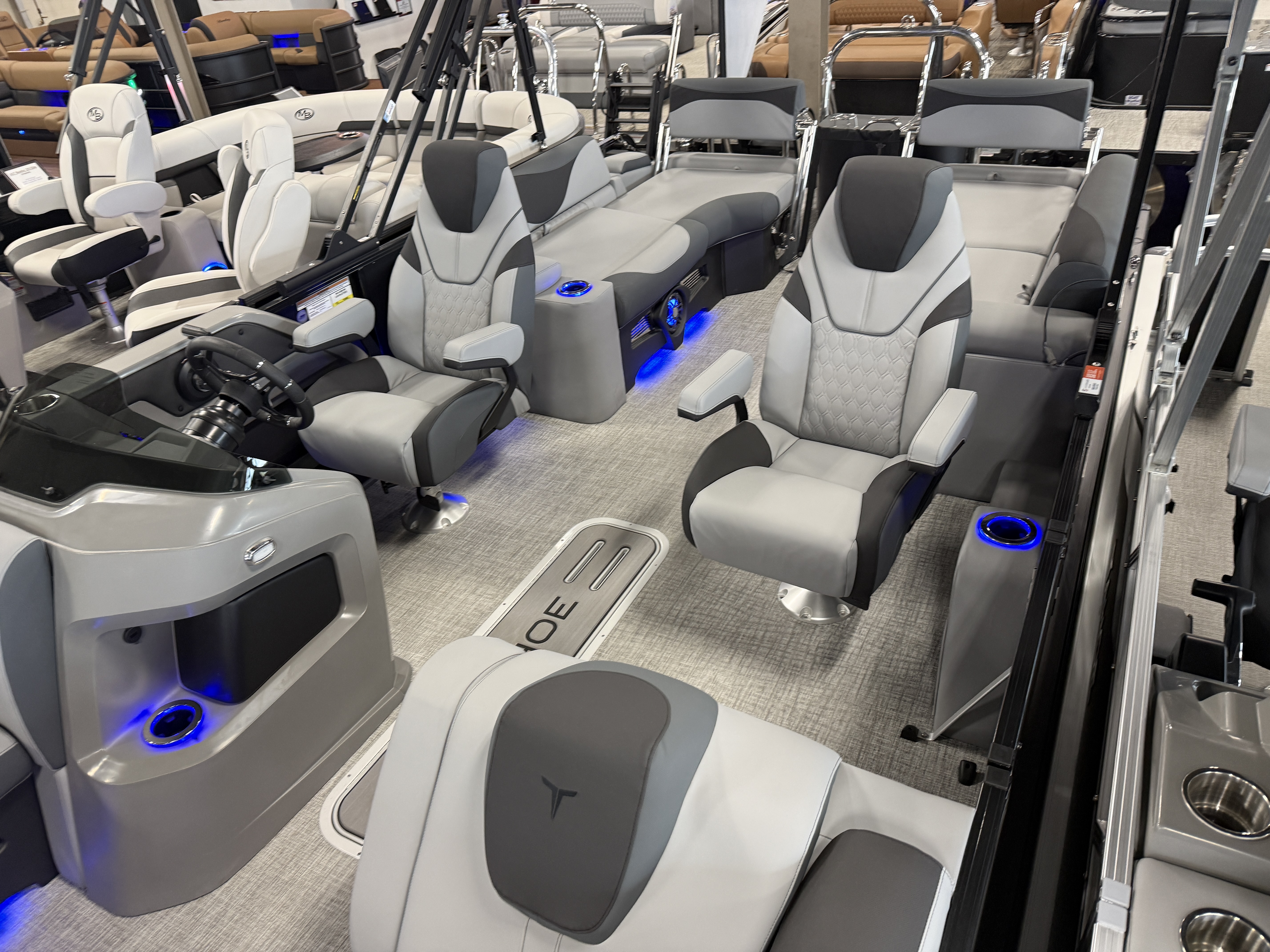 2027 Tahoe LTZ 300HP QLS 2385 Tritoon $71,995