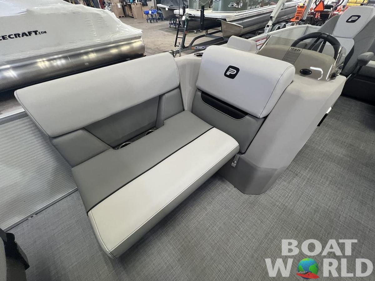 2025 Princecraft 21 Sportfisher 2-S Pontoon & Mercury 4-Stroke EFI
