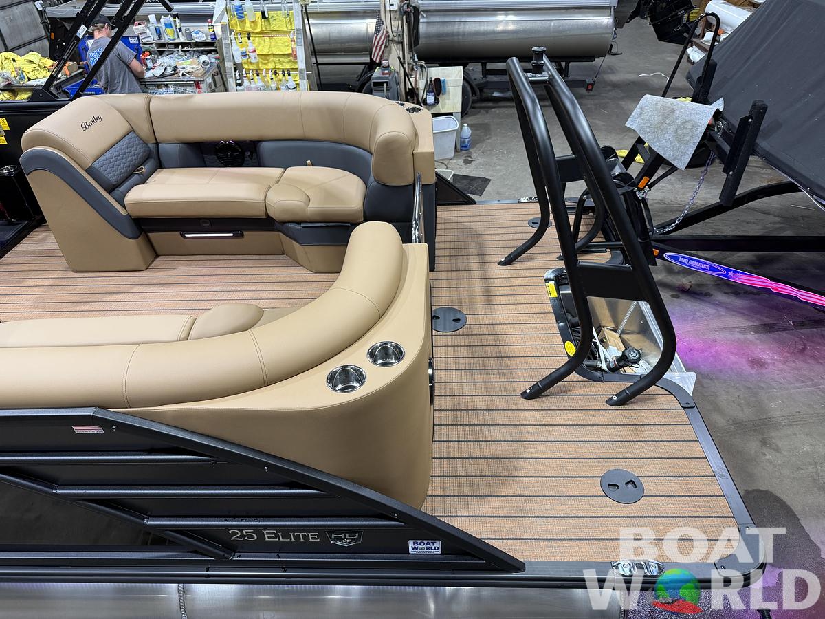 2027 Bentley 350HP Elite 253 Admiral Quad Lounge Tritoon $89995