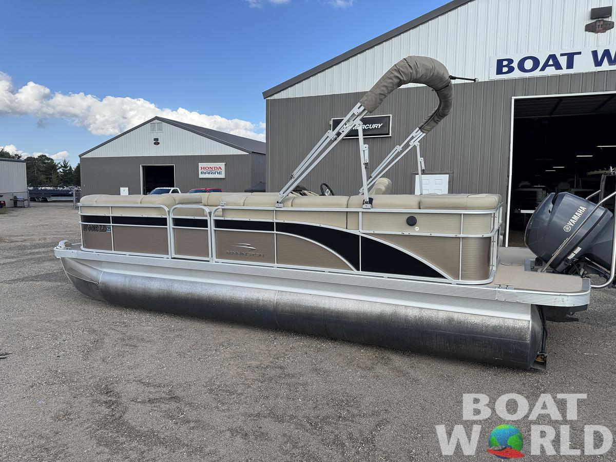Used 2014 Bennington 22 SLX Pontoon
