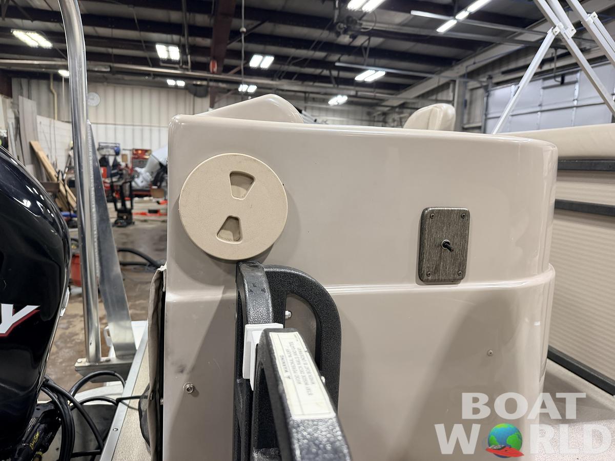 Used 2007 Premier 251 Cast-a-Way Fish & Cruise Pontoon & 115HP Mercury 4Stroke - $19,995