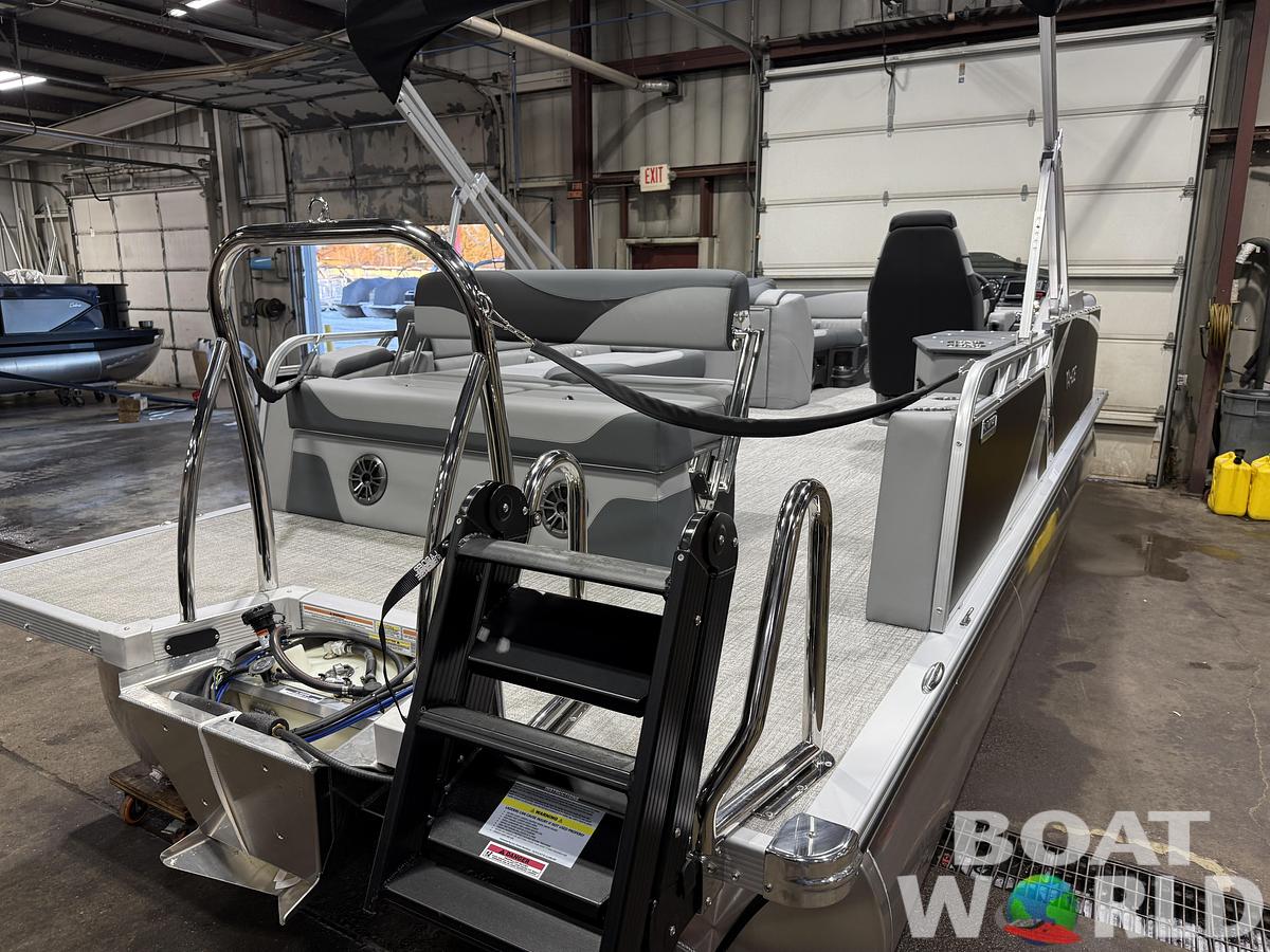 2026 Tahoe Pontoons LTZ 2385 Cruise Rear Bench (CRB)