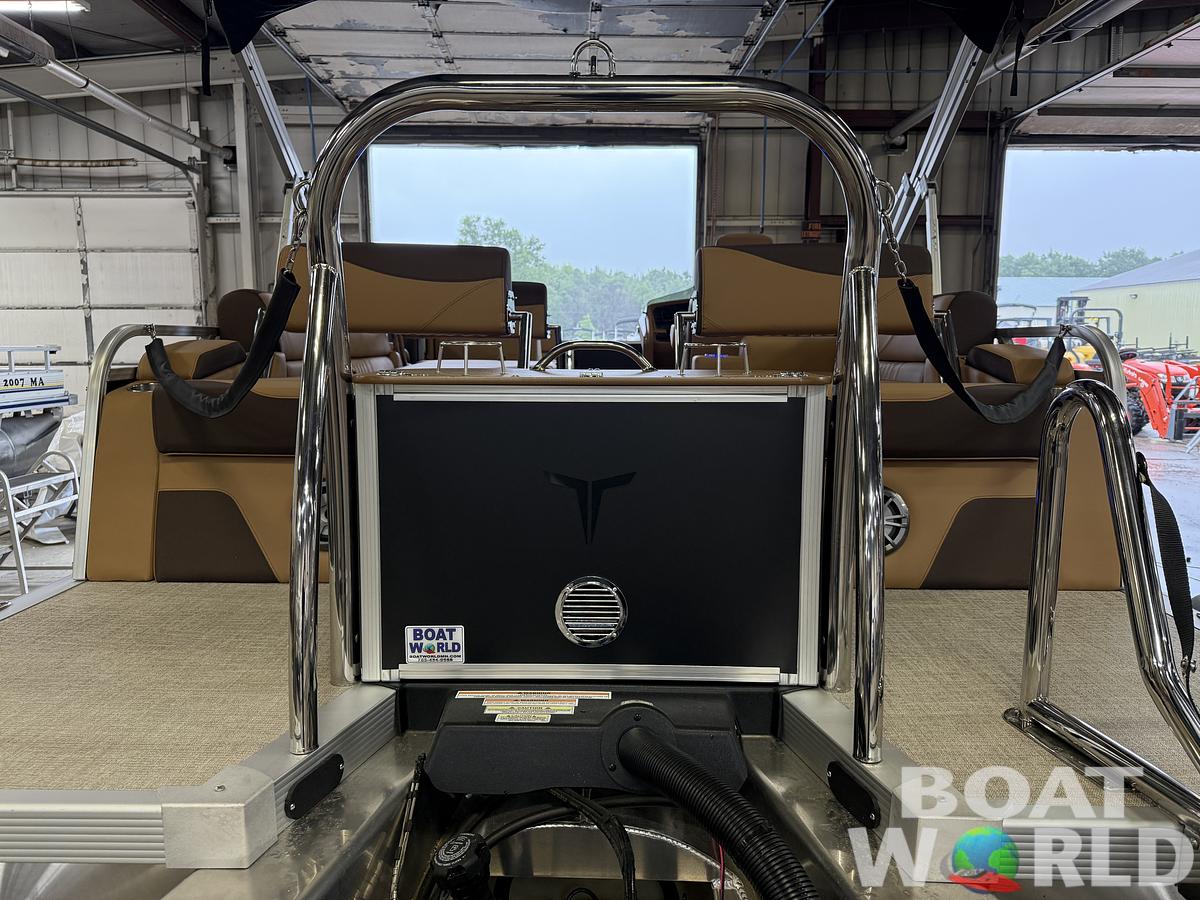 2025 Tahoe Pontoons LTZ 2385 Quad Lounge Shift Flip Tritoon & Honda 4-Stroke EFI