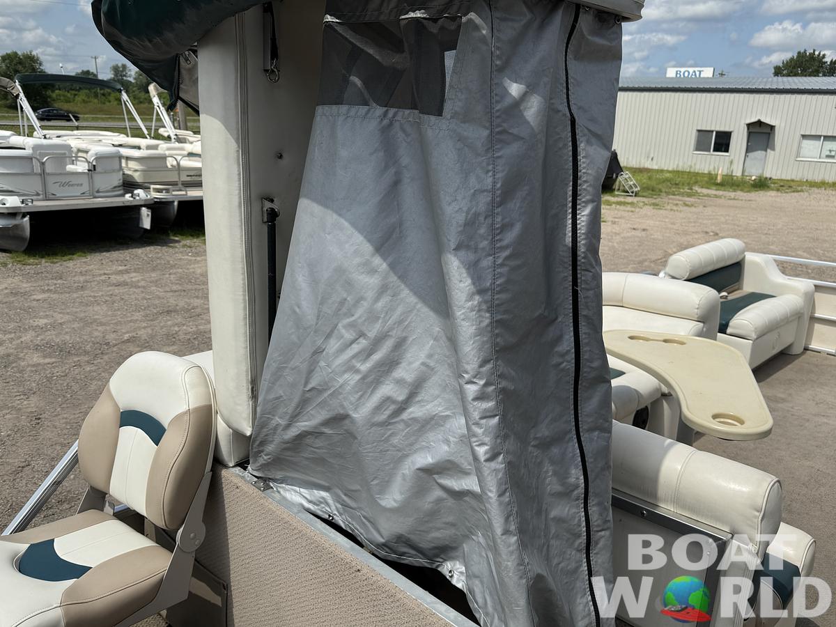 Used 2004 Sweetwater 2222 DF Pontoon WITH SEA LEGS