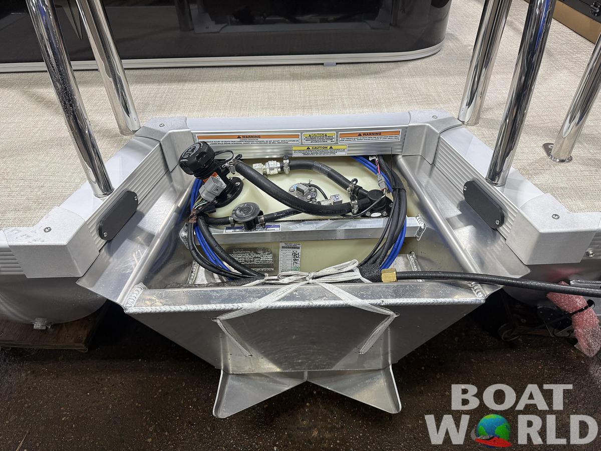 2026 Tahoe Pontoons Sport 2180 Swingback (VRB)