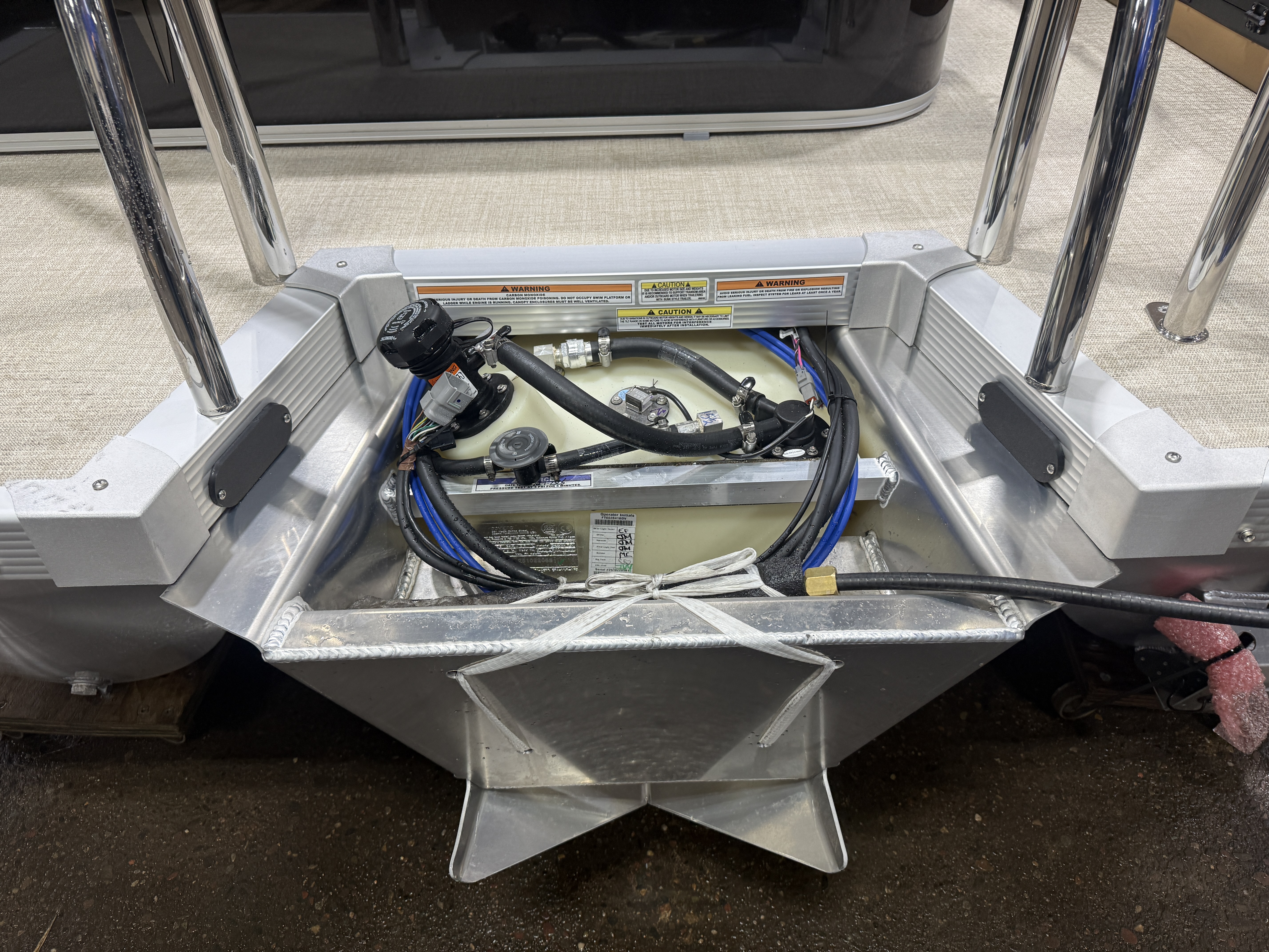 2026 Tahoe Pontoons Sport 2180 Swingback (VRB) 
