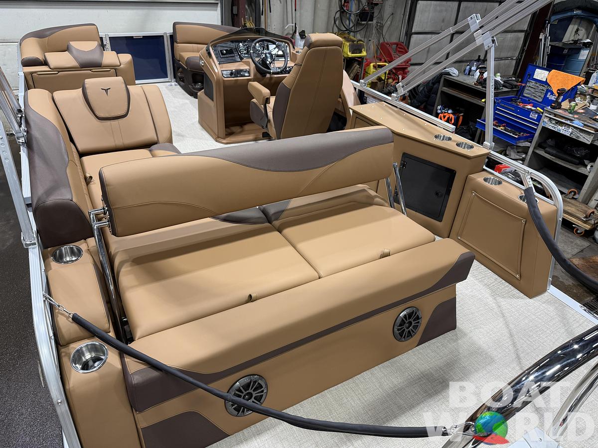 2026 Tahoe Pontoons LTZ 2185 Cruise Rear Bench (CRB) 