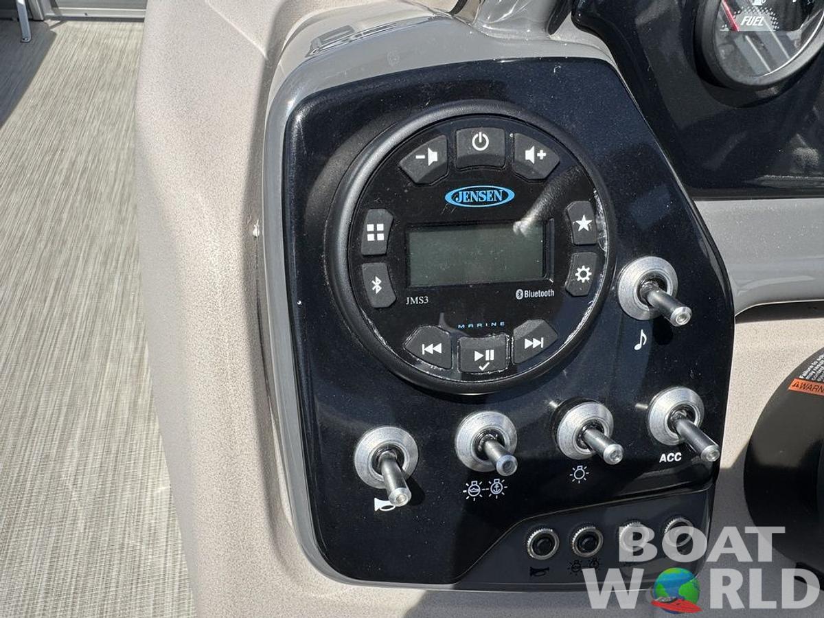 Used 2020 Princecraft Vectra 19 Pontoon