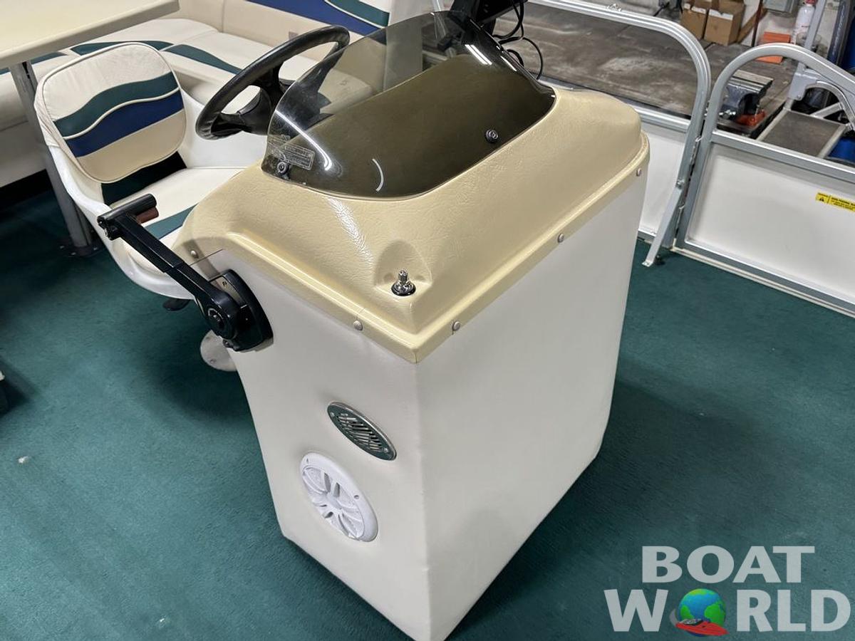 Used 2000 Starcraft Marine Starfish 180 Pontoon