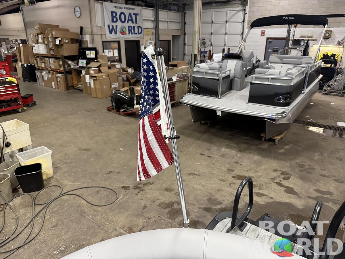 Used 2026 Bentley Pontoons Legacy 223 DL Quad Lounge Tritoon & 250HP