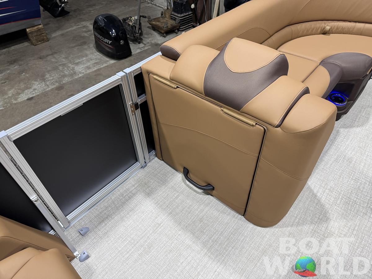 2026 Tahoe Pontoons LTZ 2385 Quad Lounge Shift SS Tritoon 