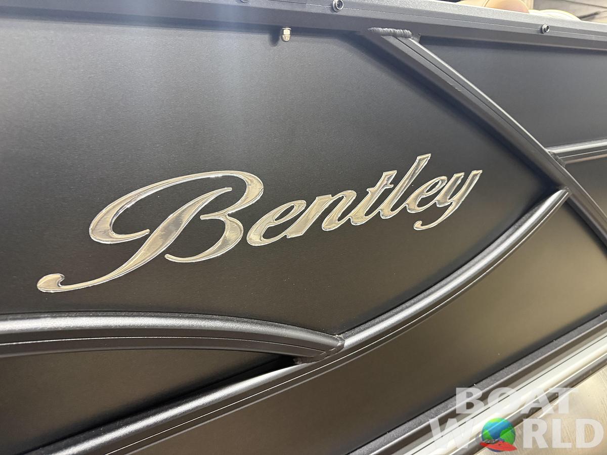 2026 Bentley Legacy 200 Swingback Pontoon $40995