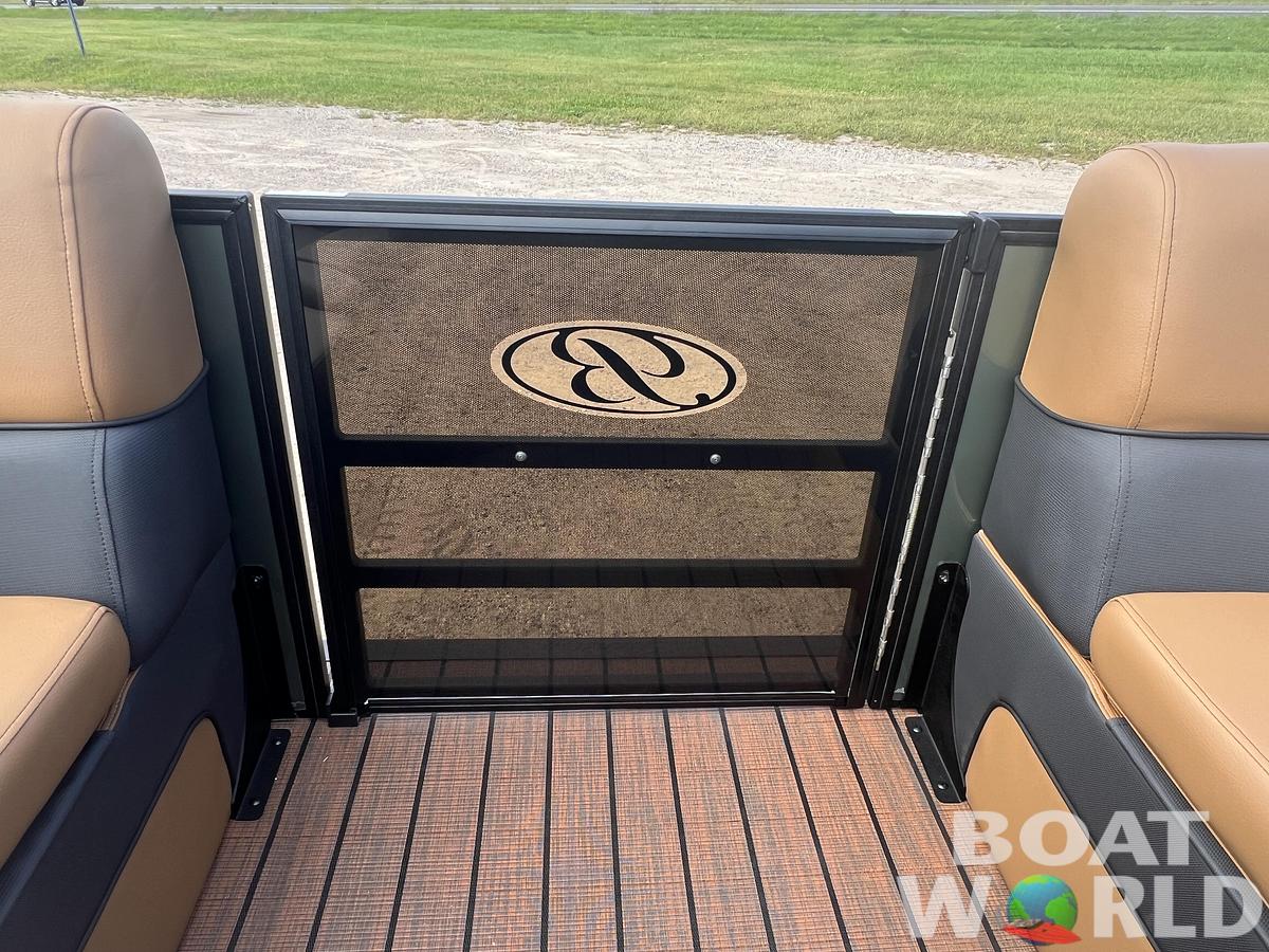 2026 Bentley Pontoons Elite 223 Admiral Quad Lounge Tritoon