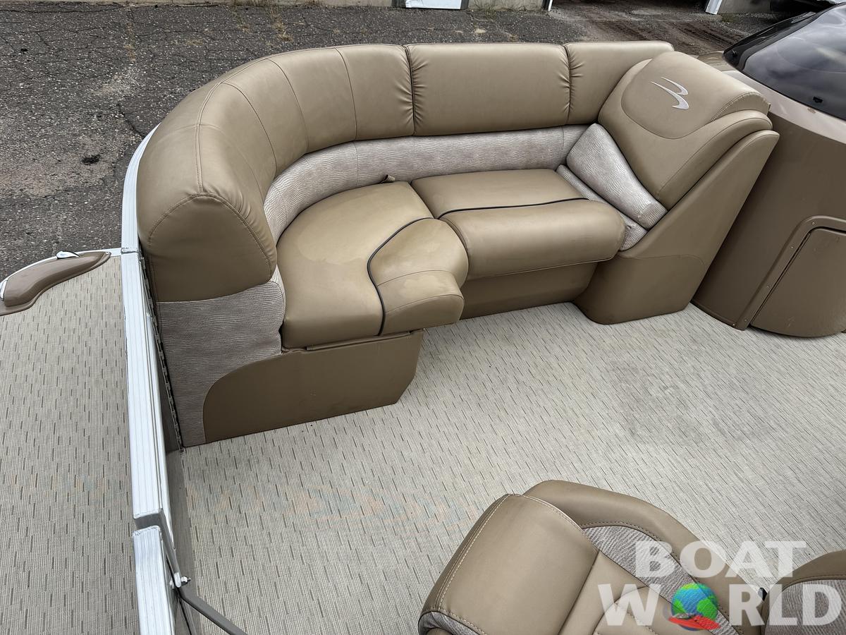 Used 2016 Bennington 2250 GSR Pontoon