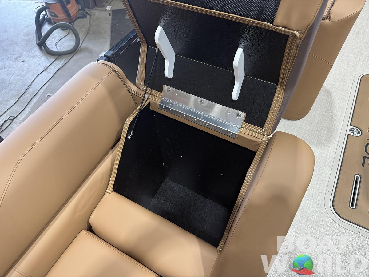2027 Tahoe LTZ 2585 Elite Cruise Tritoon 300HP $69995