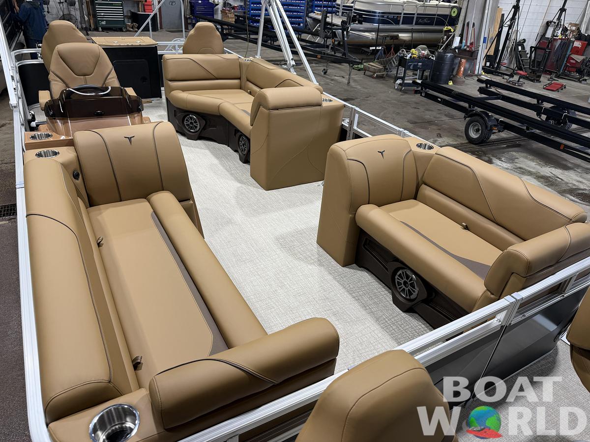 2027 Tahoe Sport Fish & Cruise 23E80 Pontoon $33995