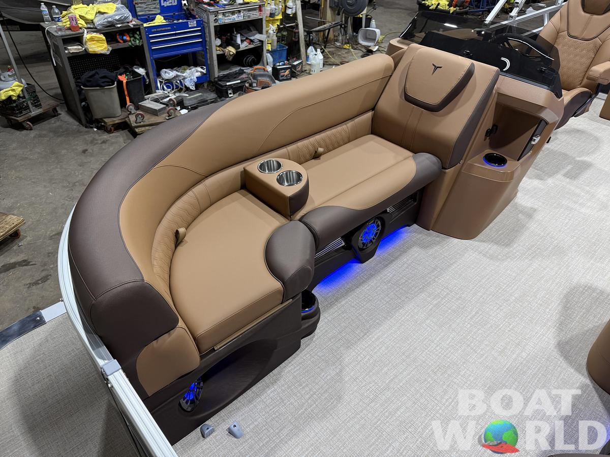 2027 Tahoe LTZ 2385 VRB SE Swingback Pontoon $41995