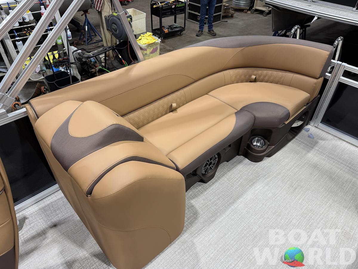 2026 Tahoe Pontoons LTZ 2385 Quad Lounge 
