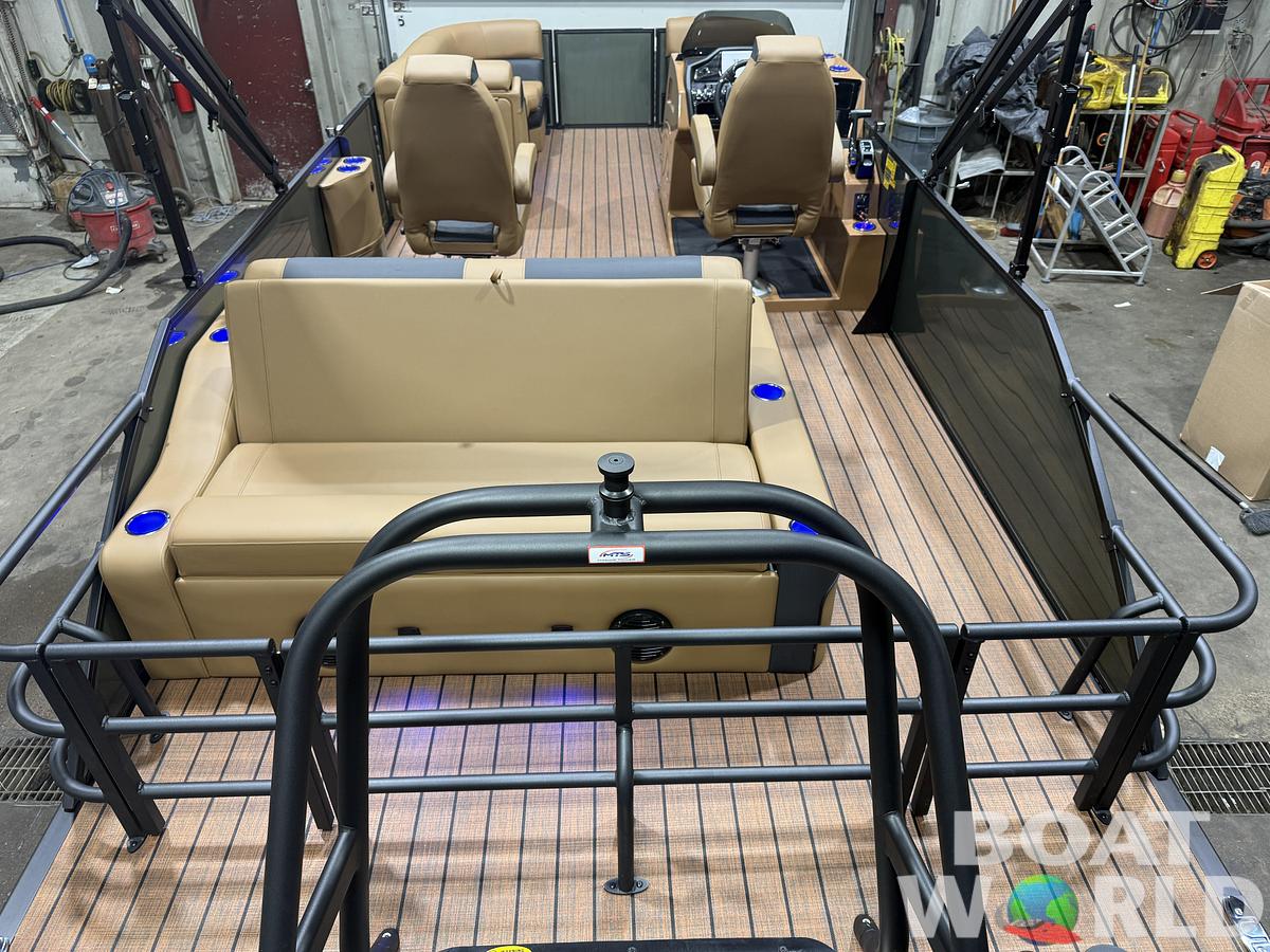 2026 Bentley Pontoons Elite 223 Swingback Tritoon & 200HP 