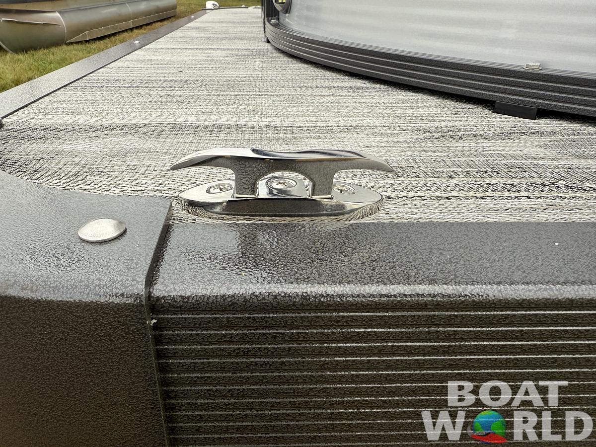 2025 Montego Bay 8522 Fish & Cruise Tritoon & Honda 150HP 4-Stroke EFI