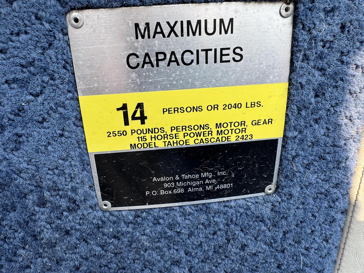 Used 2008 Tahoe Pontoons 24 Bow Fish Pontoon