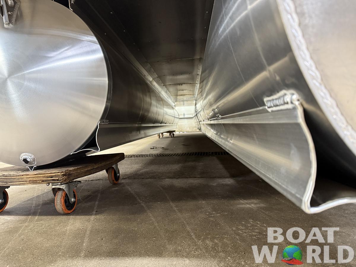 2025 Tahoe Pontoons Cascade 2385 Elite Cruise Tritoon & Honda 4-Stroke EFI