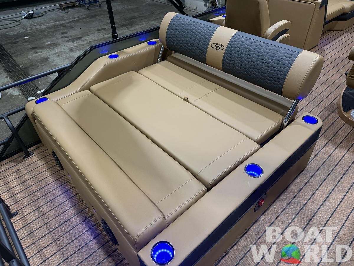 2026 Bentley Pontoons Elite 223 Swingback Tritoon & 200HP 