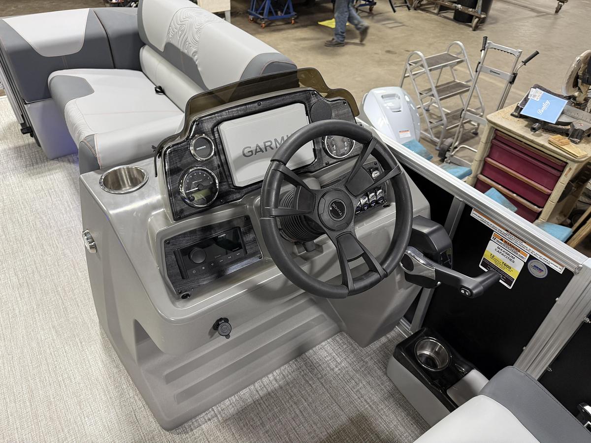 2025 Tahoe Pontoons GEOfish 2385 Rear Fish Tritoon & Honda 4-Stroke EFI