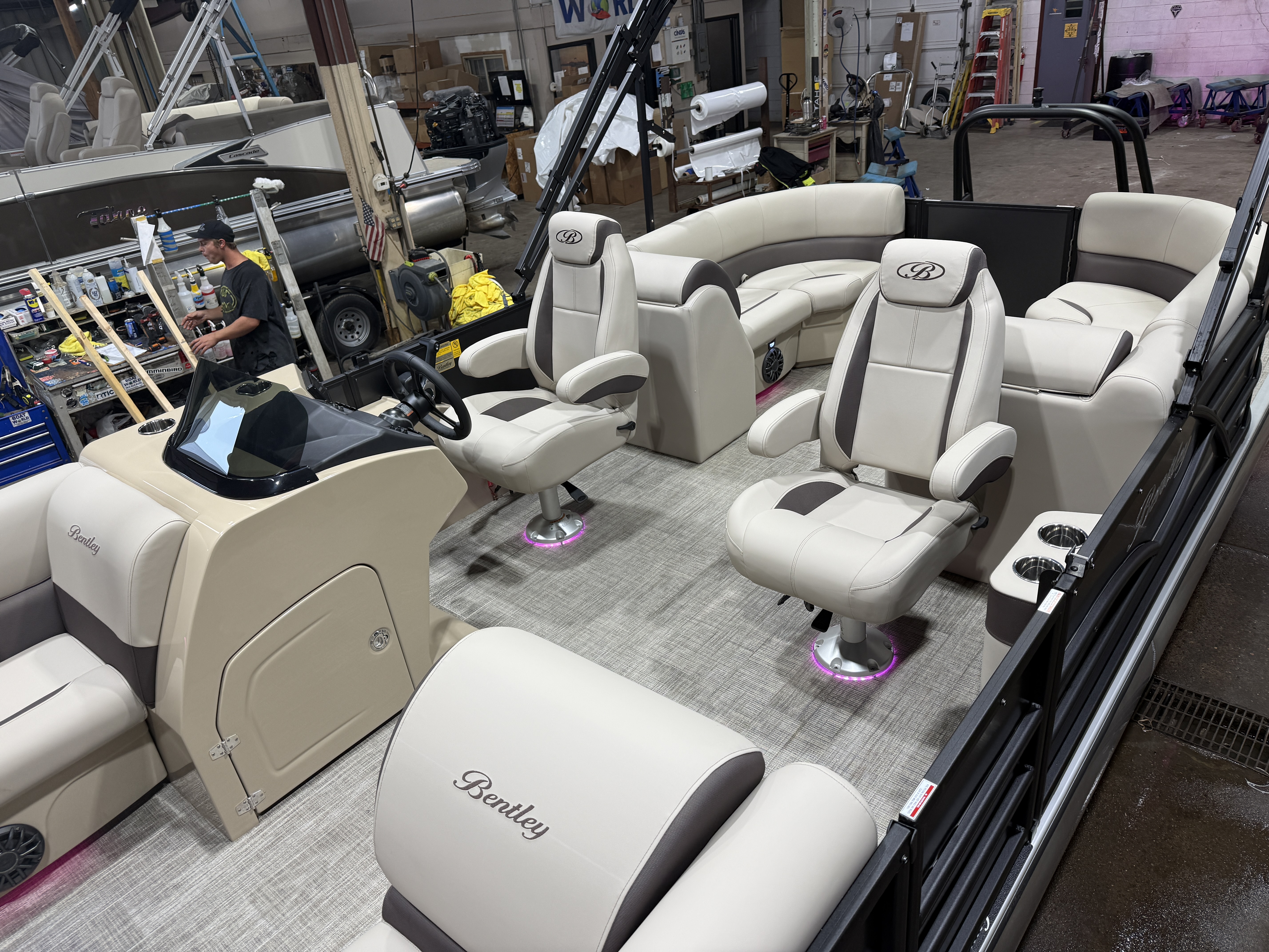2027 Bentley Legacy 220 Navigator Quad Lounge Pontoon $42995