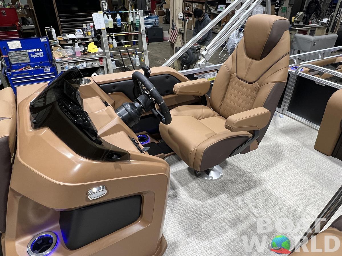 2026 Tahoe Pontoons LTZ 2385 Entertainer Tritoon