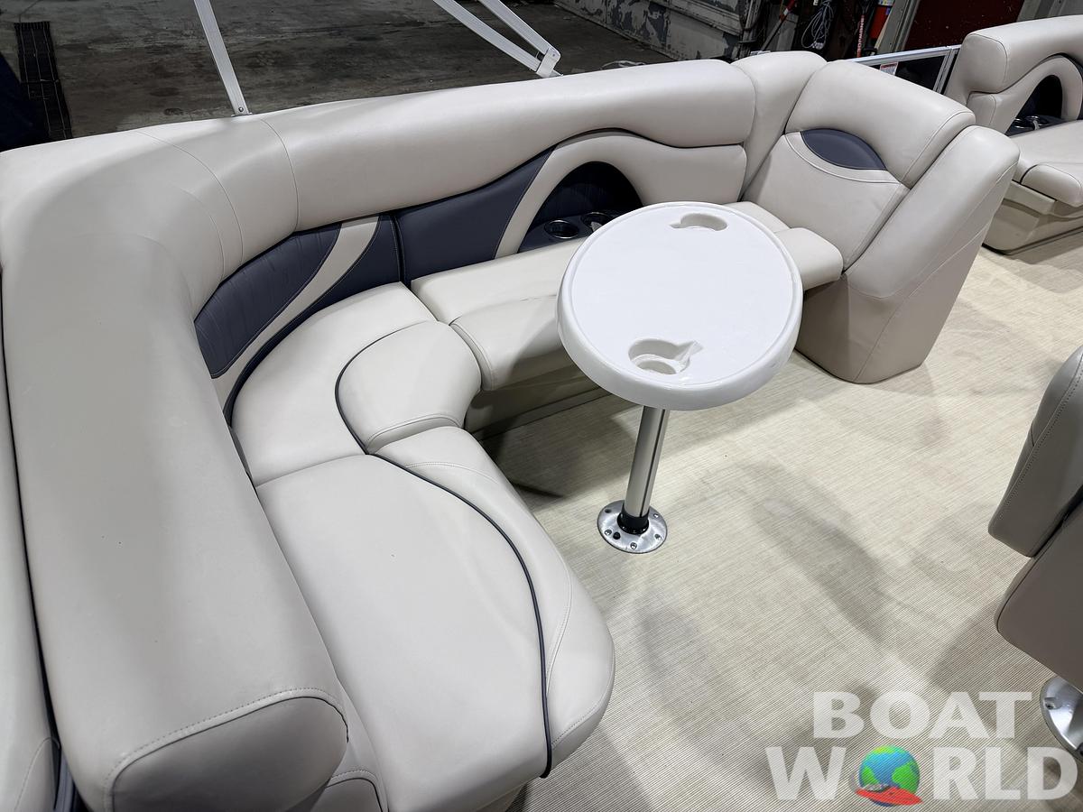 Used 2015 Sylvan Mirage 820 Cruise Special Edition Pontoon