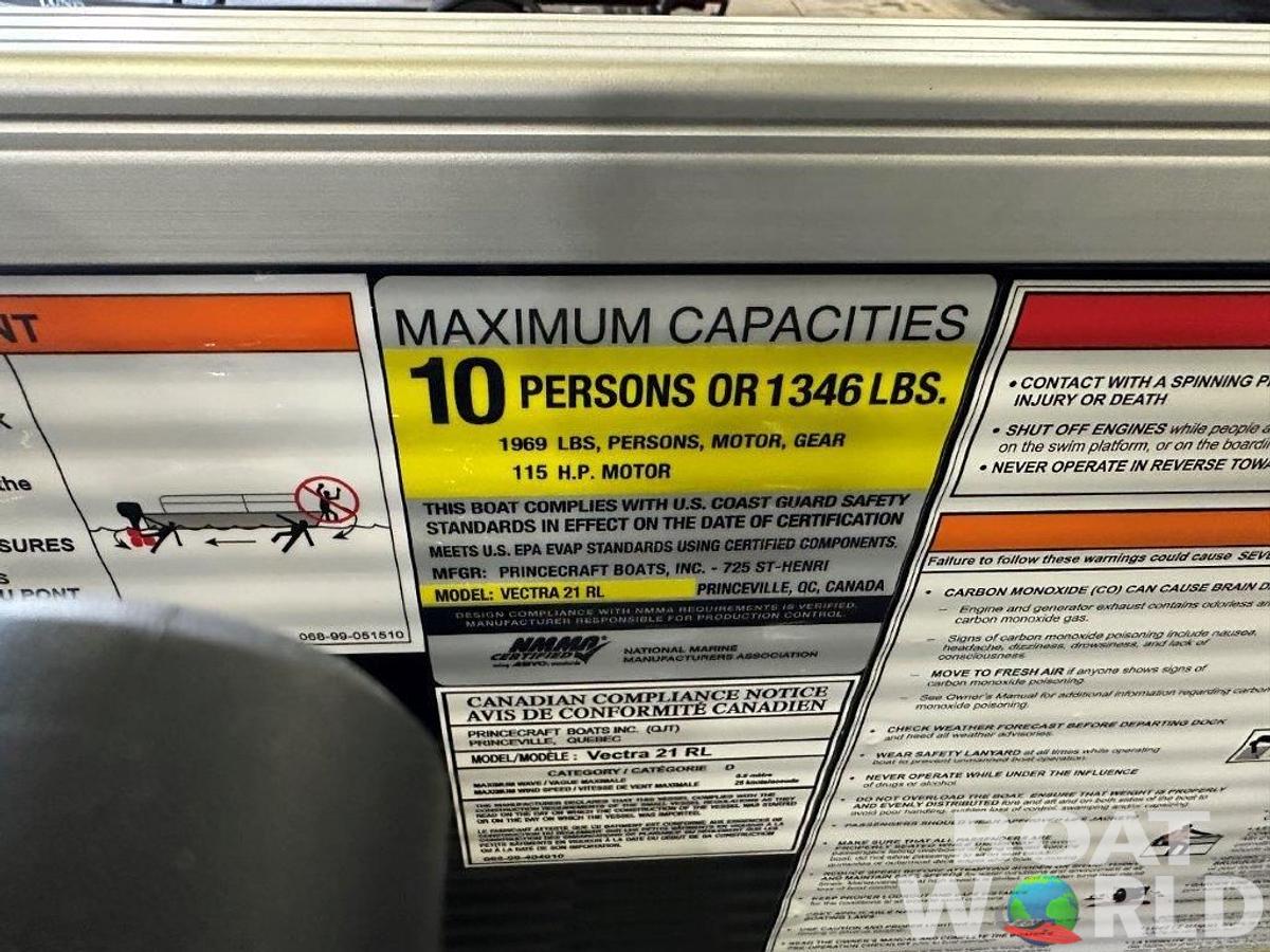 2025 Princecraft Vectra 21 RL Swingback SS Pontoon & Mercury 4-Stroke EFI