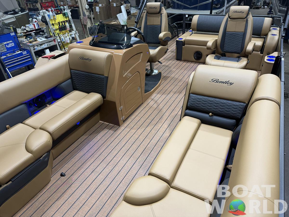2026 Bentley Pontoons Elite 223 Swingback Tritoon & 200HP 