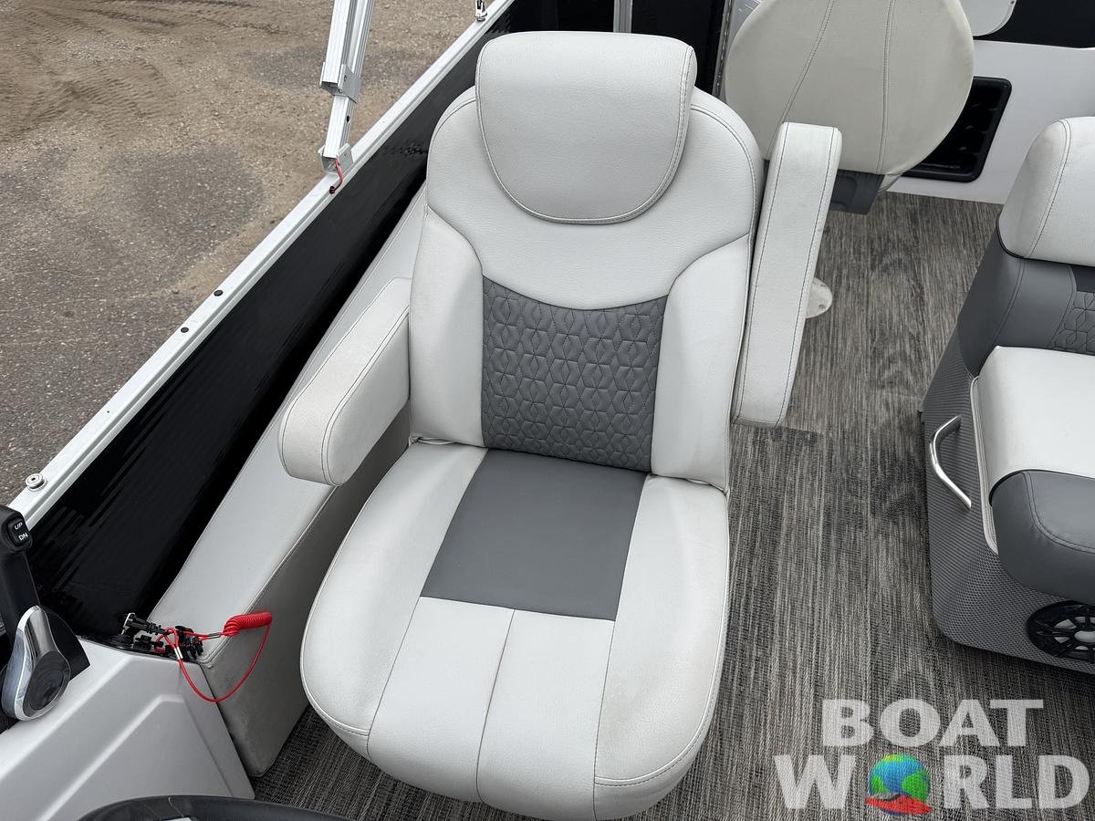 Used 2021 Sweetwater  2086 FX Pontoon