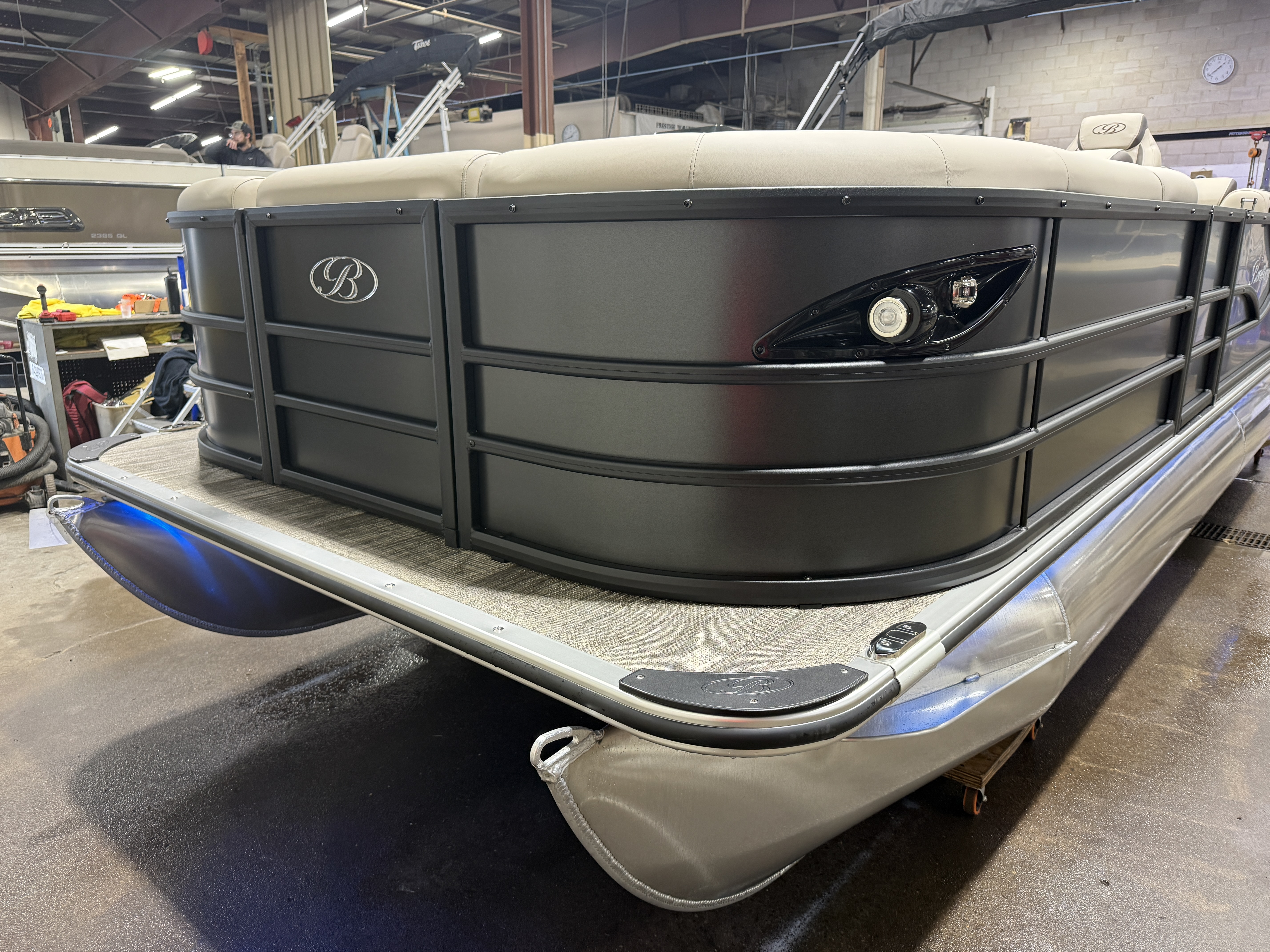 2027 Bentley Legacy 220 Navigator Quad Lounge Pontoon $42995