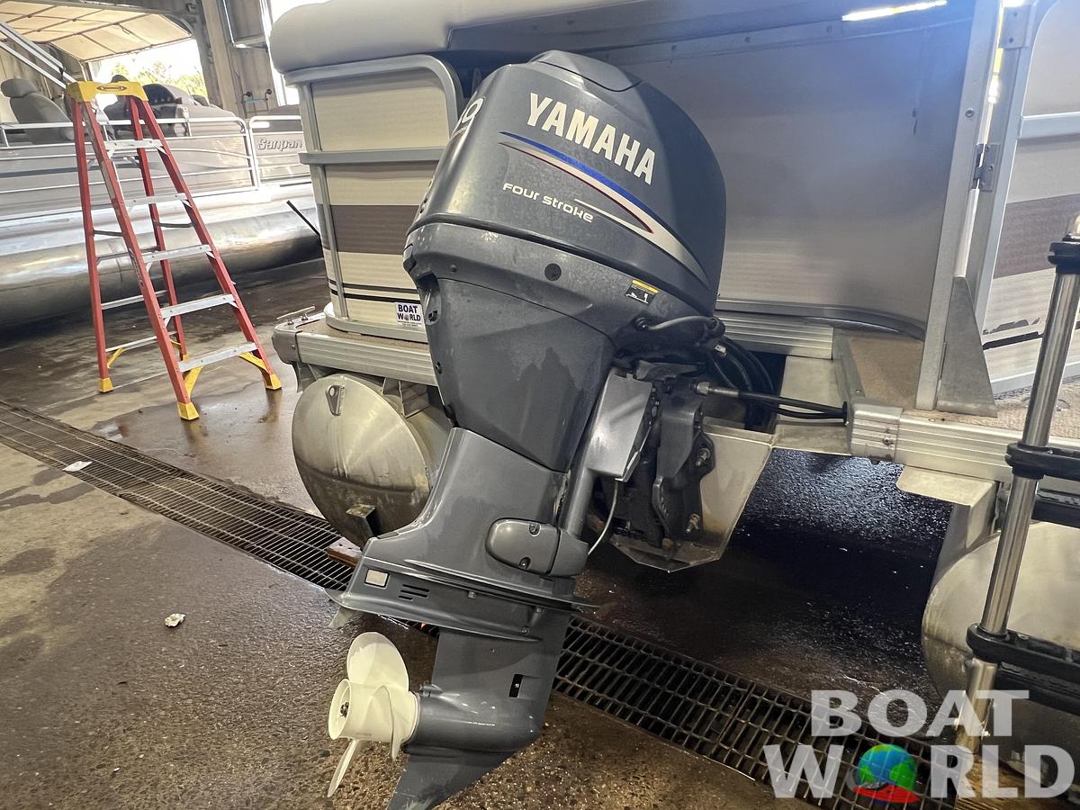 Used 2005 Premier 210 SunSation & 50HP Yamaha 4Stroke -$14,995