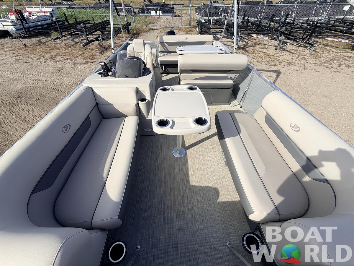 Used 2020 Princecraft Vectra 21 Rear Lounge Dinette Pontoon & 60HP Mercury 4Stroke -$24,995