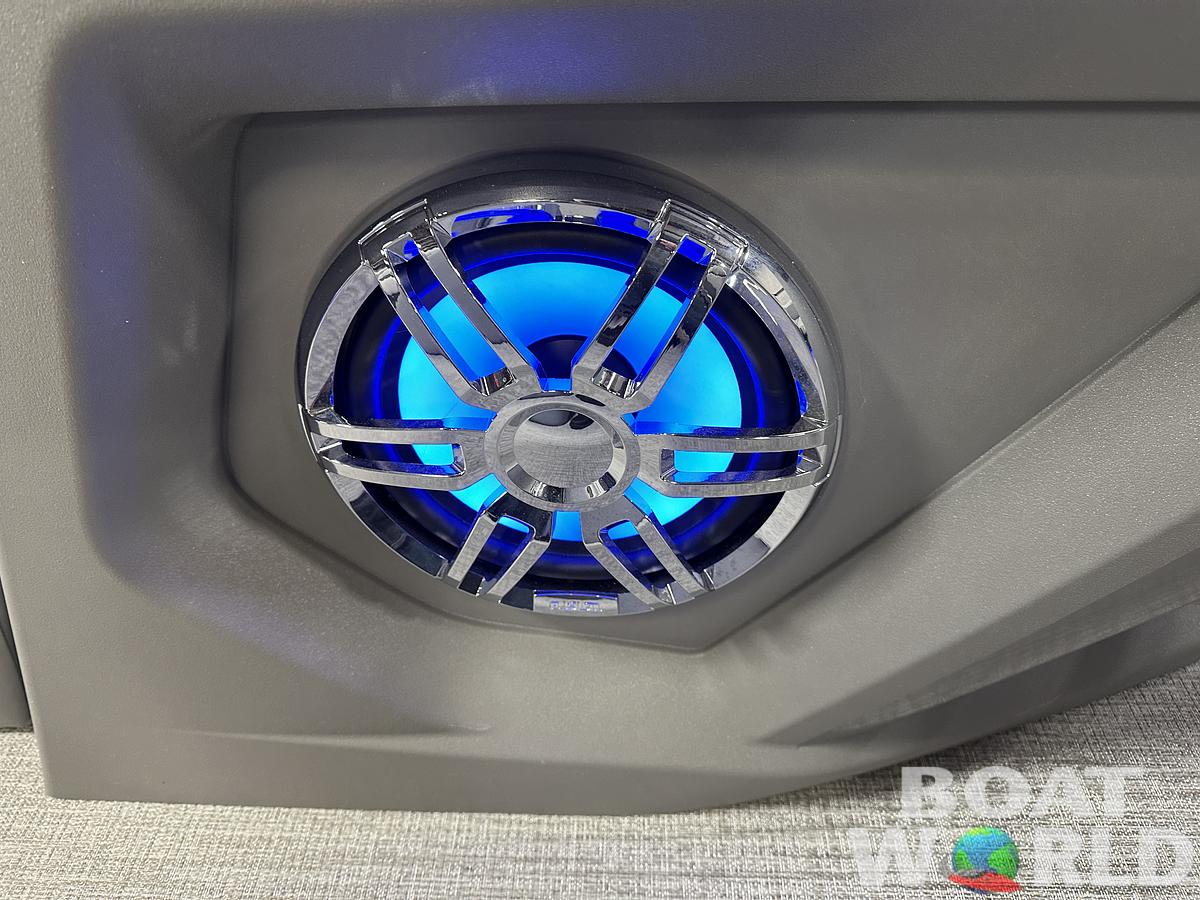 2025 Tahoe Pontoons Cascade 2385 Cruise Rear Bench (CRB) & Honda 4-Stroke EFI