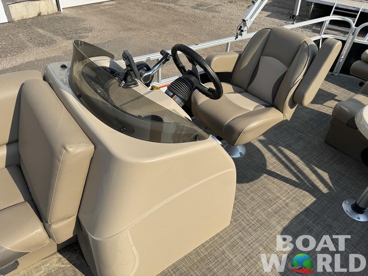 Used 2016 SunCatcher V322 RF Tritoon Pontoon