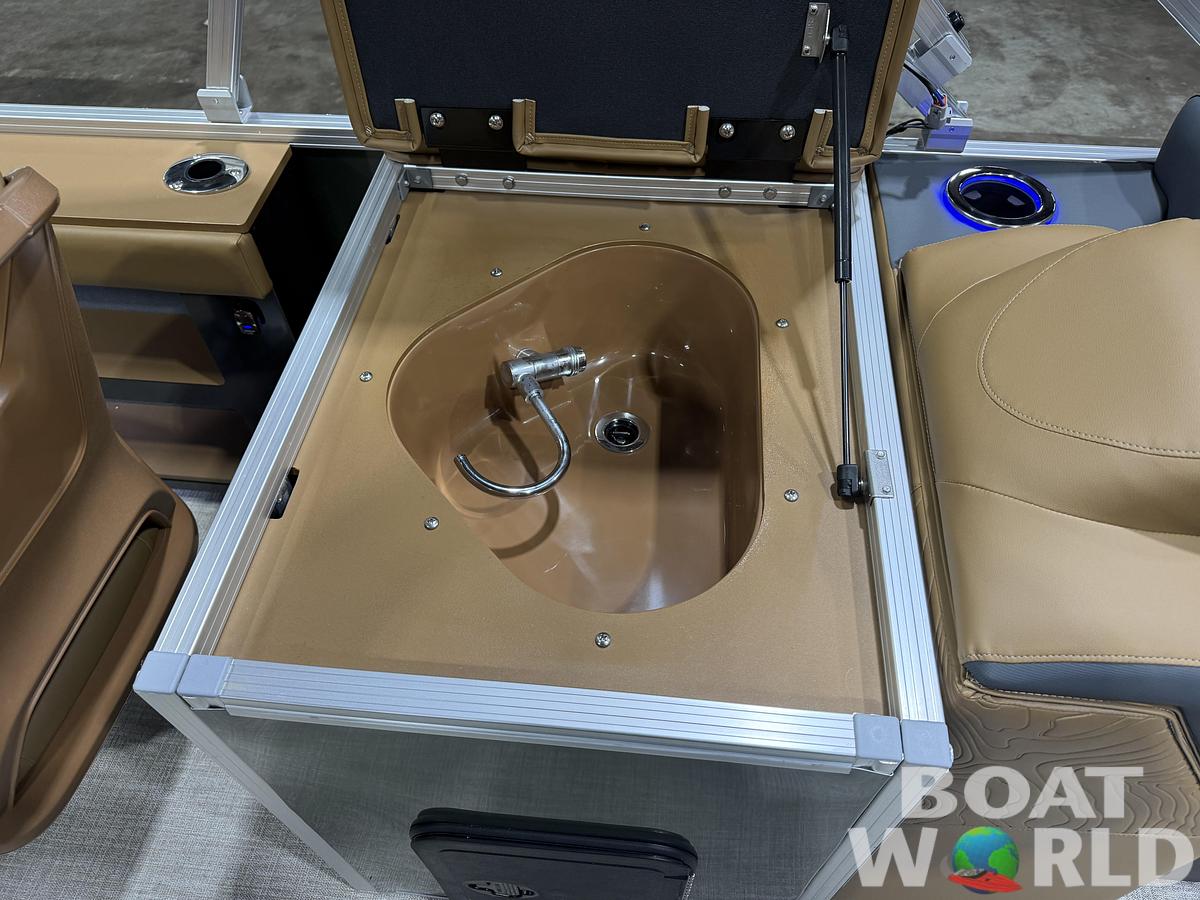 2026 Tahoe Pontoons GEOfish 2385 Rear Fish Tritoon 