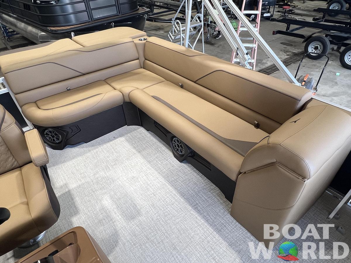 2027 Tahoe Sport 2180 Cruise & 4-Stroke $31995