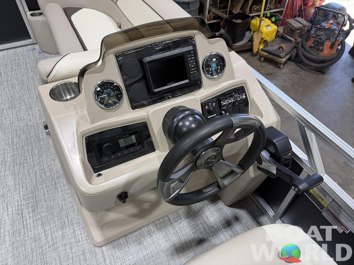 2026 Tahoe Sport VRB 2385 Swingback & 4-Stroke $34995