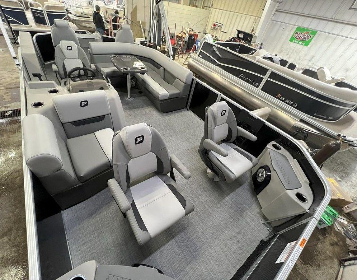 2025 Princecraft 21 Sportfisher 4-S Quad Fish Pontoon & Mercury 4-Stroke EFI