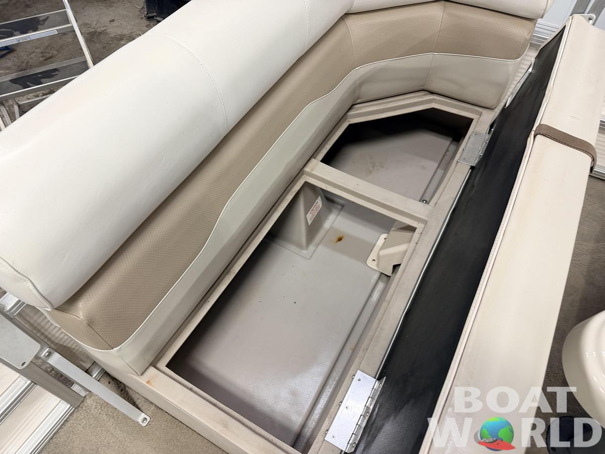 Used 2004 Northwood 2023 Reitta & 40HP Mercury 4Stroke -$