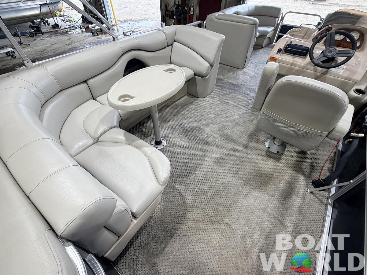 Used 2010 Starcraft StarDeck 8522 & 50HP Mercury 4Stroke -$14,995