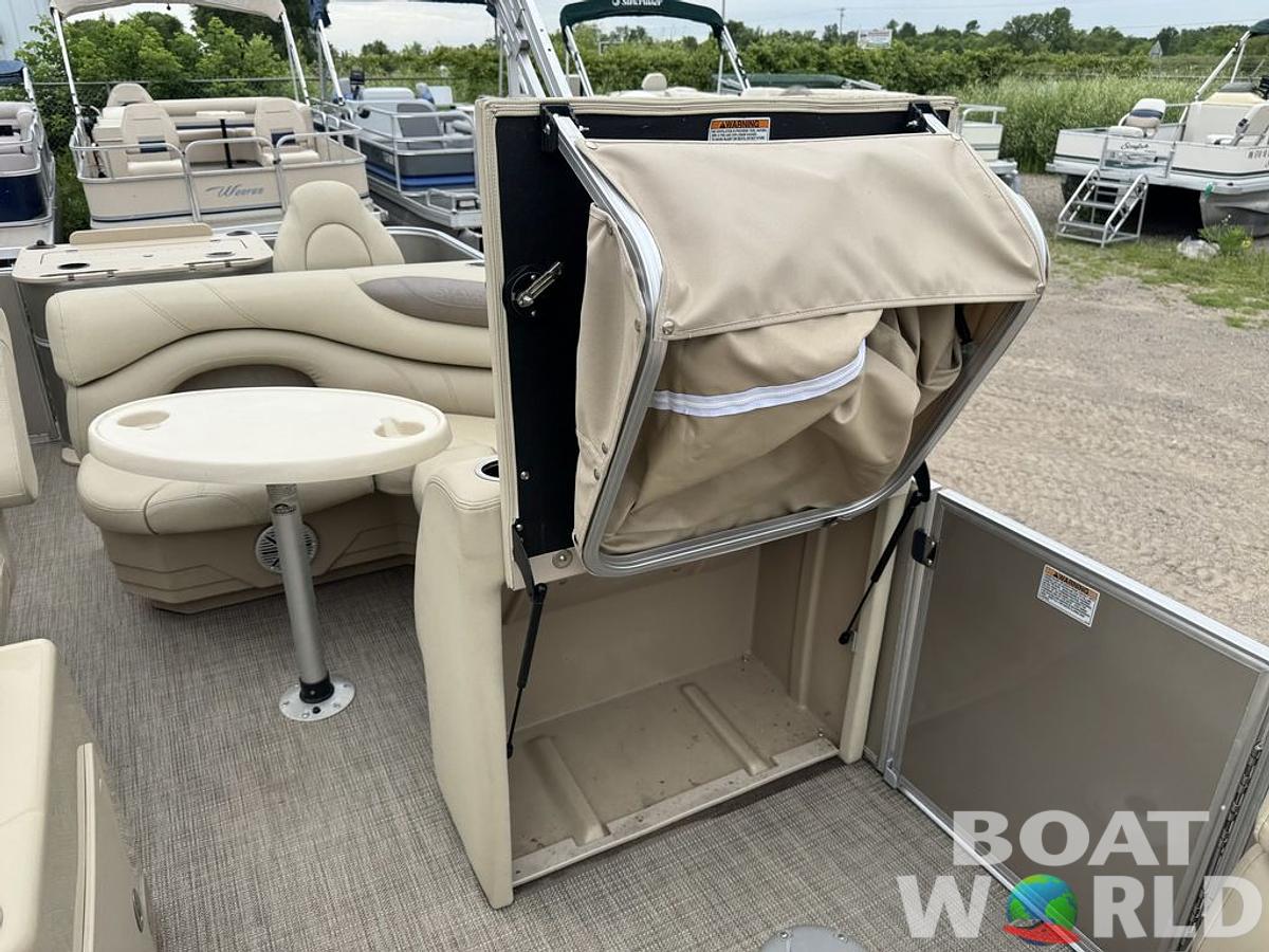 Used 2017 Sylvan 820 Cruise-n-Fish Pontoon
